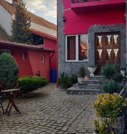 Casa Terzea Hotel Risnov Bagian luar foto