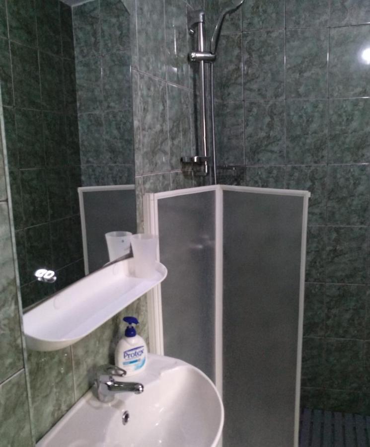 Casa Terzea Hotel Risnov Bagian luar foto